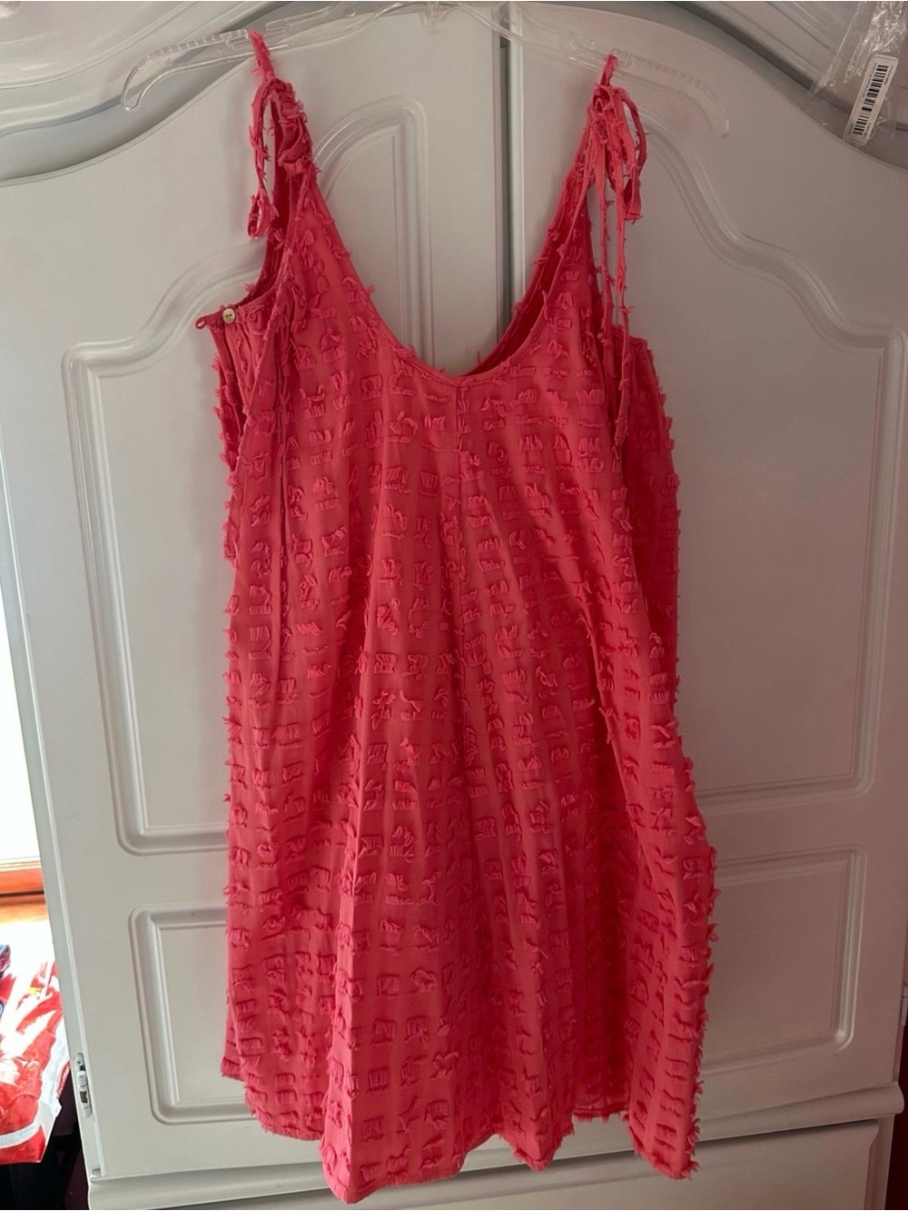 Cupio Coral Pink Textured Sleeveless Dress – Size Small – Like New